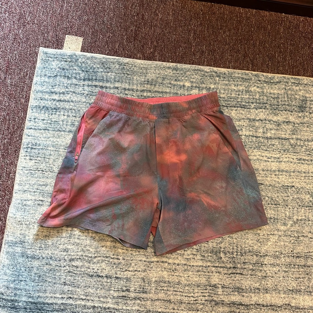 Lululemon multicolor Pace Breaker linerless short 7" M